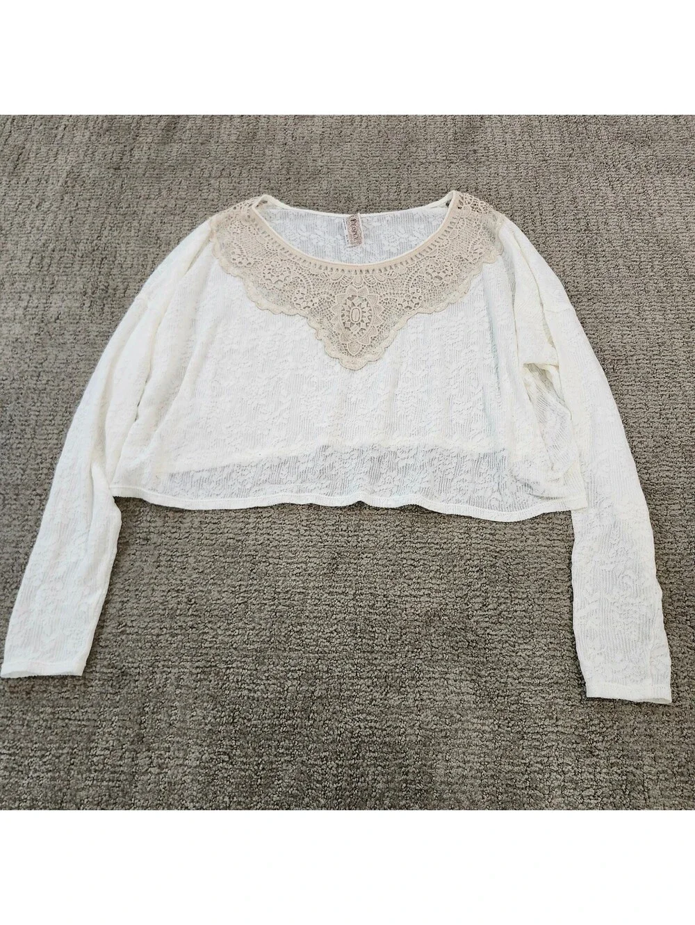 Free People Cream Lace Long Sleeve Crop Top with Beige Lace Detail Size M/L